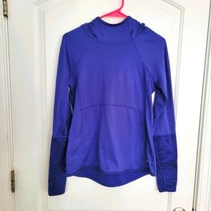 comfortable blue sweatshirt for running